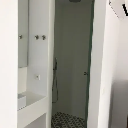 Modern And Cosy Unique View * טורלוס